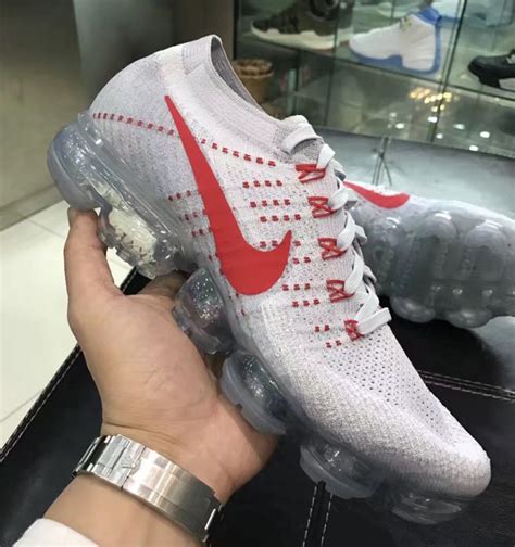 Nike Air VaporMax Flyknit Pure Platinum University Red - SBD