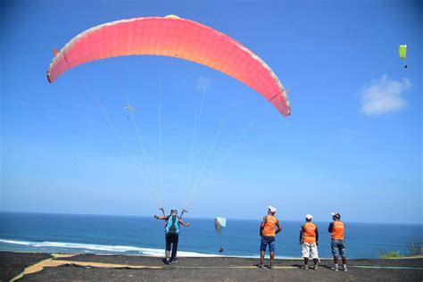 Paragliding in Bali: Bali Bliss 2019 - Temple Pilots