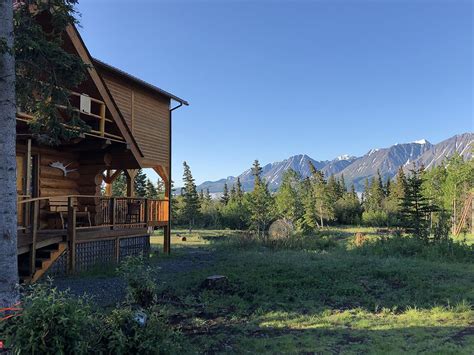 Mount Logan Lodge - Yukon Territory Information