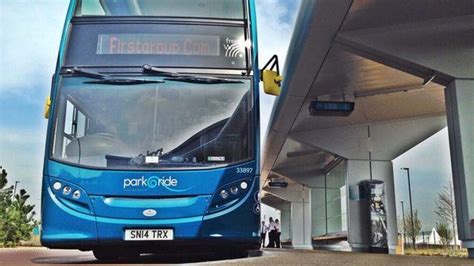 Portsmouth park-and-ride service begins - BBC News