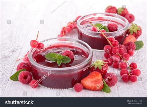 3,306 On coulis Images, Stock Photos & Vectors | Shutterstock