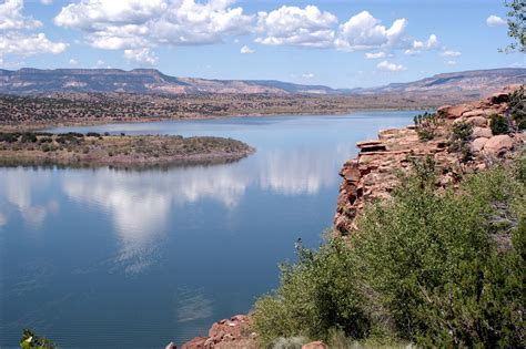 Beautiful Abiquiu Lake | Southern new mexico, Rafting tour, Outdoors adventure