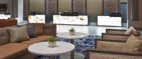 Hilton Houston North Hotel in Houston near IAH Airport