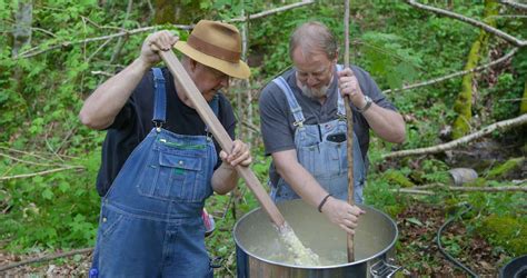 'Moonshiners': Mark Ramsey and Digger Manes Talk Rebuilding After ...