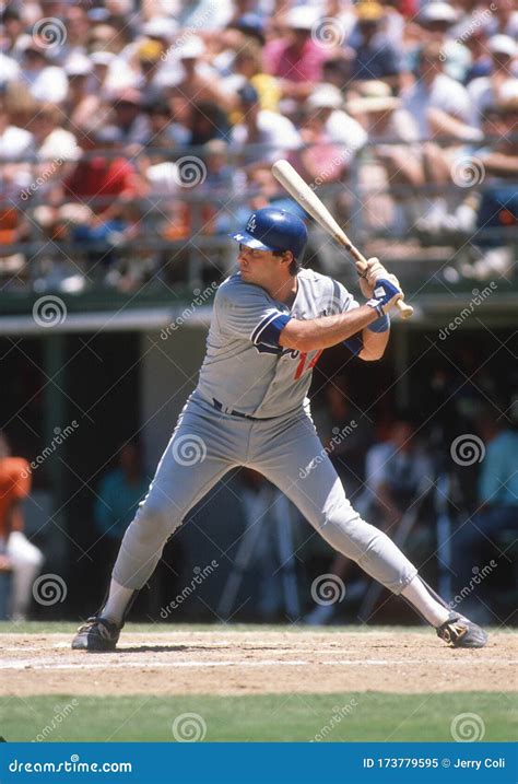 Mike Scioscia editorial image. Image of slide, sports - 173779595