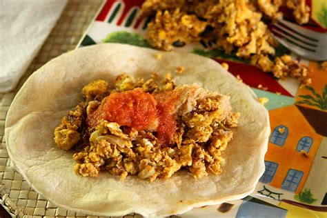 Machaca con Huevo Recipe (Dried Beef and Egg Scramble)