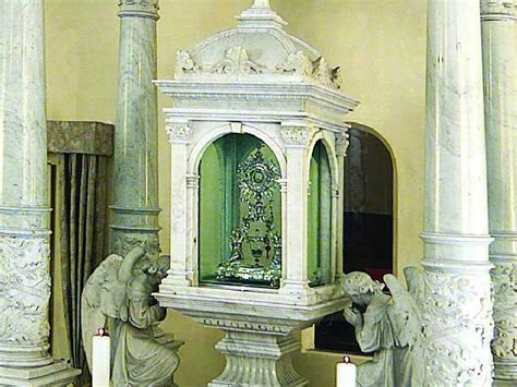 Visit The Relics Of The Eucharistic Miracle Of Lanciano, Italy | Articles