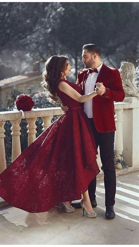 COUPLE DRESS | Bridal photoshoot, Wedding couple poses, Wedding photography poses