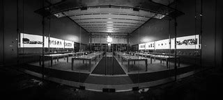 The Apples of the Hesperides | Apple Store in Brossard (Quat… | Flickr