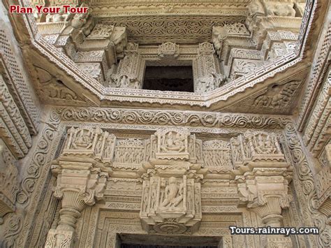 Tourist Attraction India: Sas-Bahu Temple Gwalior