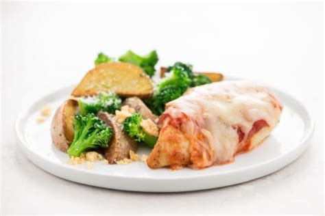 Home Chef Oven-Ready Single-Serving Baked Chicken Parmesan with Roasted ...