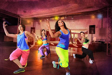 Bailar Zumba y adelgazar es fácil |4 Consejos y trucos | Eurofitness | Gimnasios y centros ...