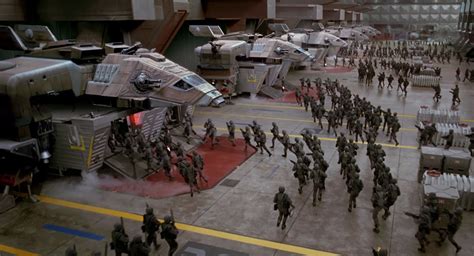 Starship Troopers | Recensione | Ilcinemista.it