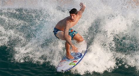 Surfing at Tokyo 2020: Events, schedule, athletes to watch