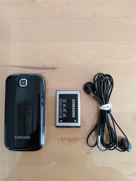 Samsung Radio, Bluetooth & Camera GT-C3595 Hand Phone With Ear Piece ...