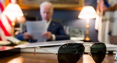 Biden aviators star in Instagram pic - POLITICO