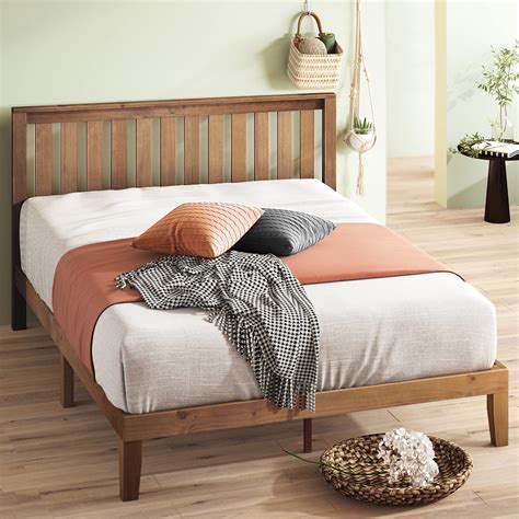 ZINUS Alexia Wood Platform Bed Frame with headboard / Solid Wood Foundation with Wood Slat ...