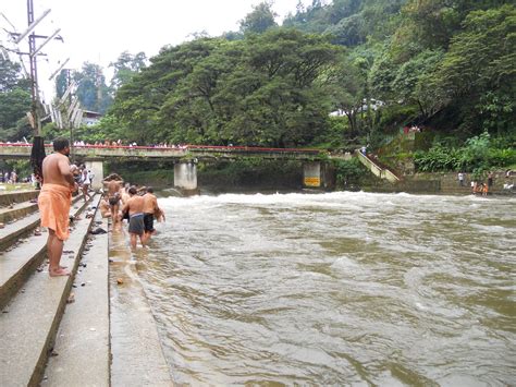 wallpapers name: Pamba Nadhi in Kerala ( Shabarimala )