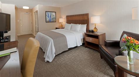 DoubleTree by Hilton Hotel Pittsburgh - Green Tree