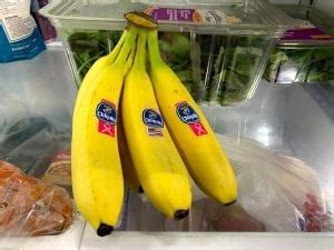 Can You Put Bananas in the Fridge? - wigglywisdom.com