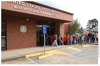 Postmarks Online: News from the Alabama District: Packing the house in Blountsville