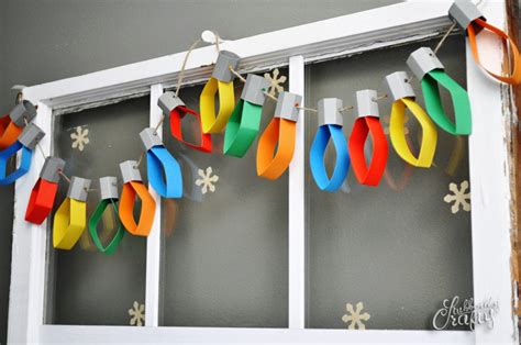 19 Super Cool DIY Christmas Decorations That Will Thrill You