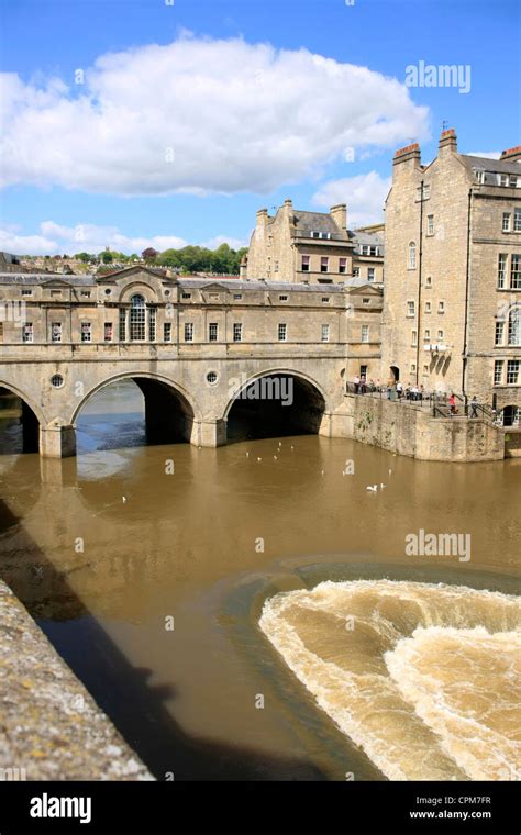 Pultney Bridge and the River Avon in Bath Stock Photo - Alamy