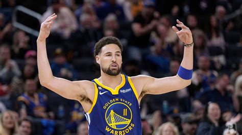 Watch how Klay Thompson shatters NBA record with 12 3-pointers in a game - Hindustan Times