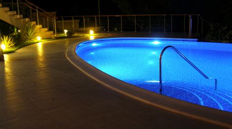 What Inground Pool Light Should You Get: LED Or Fiber Optic?