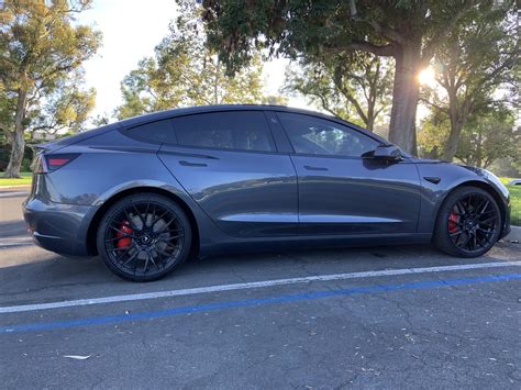 MSM Tesla Model 3 with aftermarket 20″ wheels, chrome delete, tinted windows – Tesla Model 3 Wiki