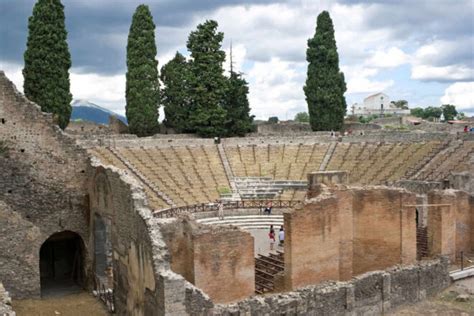 9 Perfect Pompeii Tours • from Rome, Naples & Pompeii + DIY