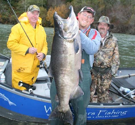 Fall Chinook Salmon Fishing in Southwest Oregon - Best Fishing in America