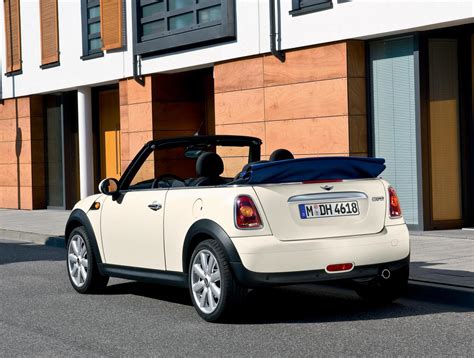 MINI Cooper Cabrio Photos and Specs. Photo: Cooper Cabrio MINI spec and ...