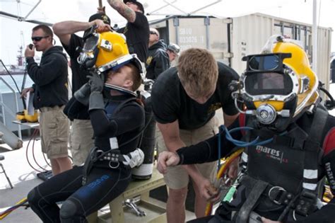 TACOM supports Army divers with equipment fielding | Article | The ...