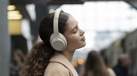 How To Pair Sony Headphones? (6 Easy Ways For You To Try!)