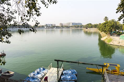 Kankaria Lake, Ahmedabad : Boat Rides, Timings, Entry Fee