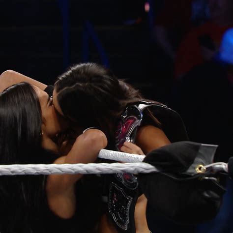 Nikki Bella vs. AJ Lee: Survivor Series 2014 | Nikki Bella, strategy ...