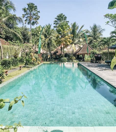 10 Infinity Pools in Ubud to Visit on a Day Pass - From Budget to Luxury