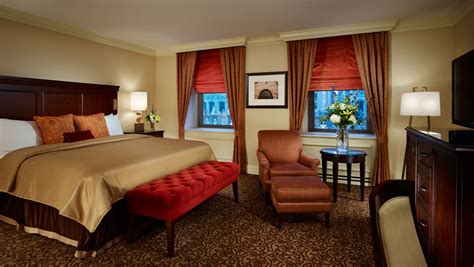 Hotel Rooms & Suites at Omni William Penn Hotel | Pittsburgh Hotels