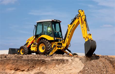 New Holland launches 4 C Series backhoes with Auto Glide Ride loader control (PHOTOS)