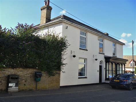 Isleham houses [7] © Michael Dibb :: Geograph Britain and Ireland