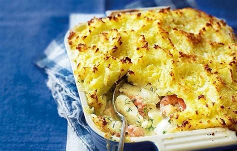 Healthy fish pie with prawns and leeks - Healthy Food Guide