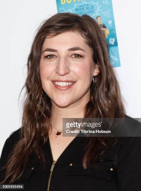 Mayim Bialik Book Photos and Premium High Res Pictures - Getty Images