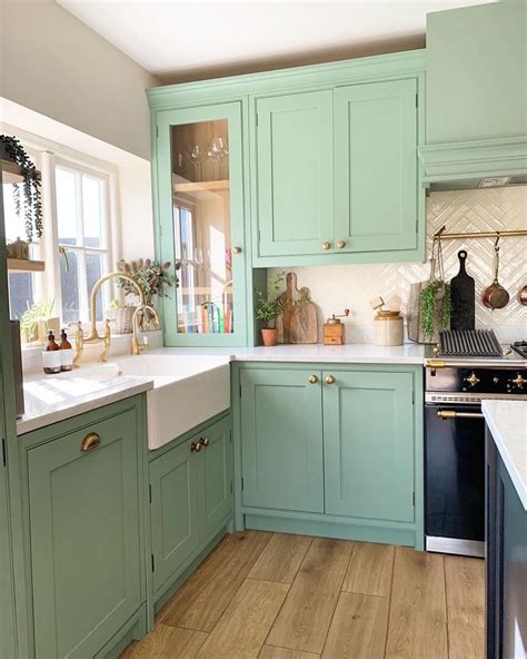 51 Green Kitchen Designs - Decoholic