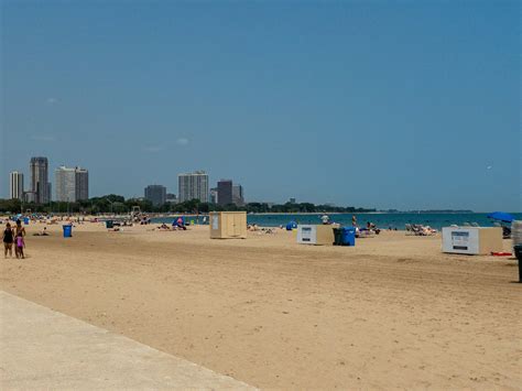 North Avenue Beach – Chicago Traveler