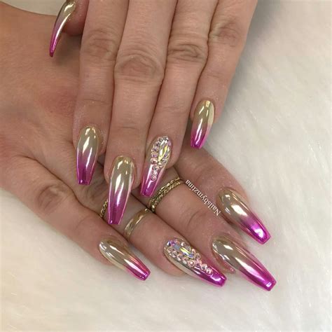 #New | Metallic nails, Chrome nails, Gorgeous nails