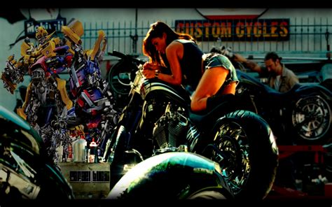 megan fox transformers 2 wallpaper motorcycle | fourwallsonly.com ...