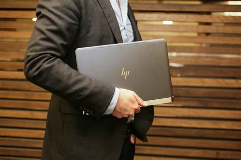 HP Spectre review: The world's thinnest laptop is surprisingly powerful ...