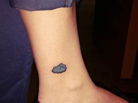 23 Cute Cloud Tattoo Designs and Ideas Cloud Tattoos, Mini Tattoos, Great Tattoos, Trendy ...