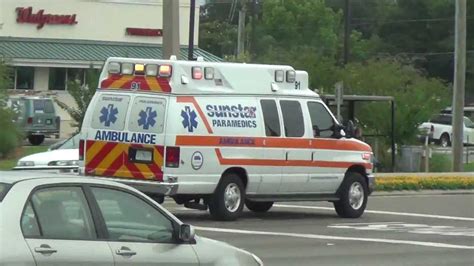 SUNSTAR PARAMEDICS RARE 4 WHEELED DIESEL VAN AMBULANCE GOING ON A CALL LIGHTS AND SIREN - YouTube